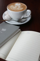 Блокнот и кофе