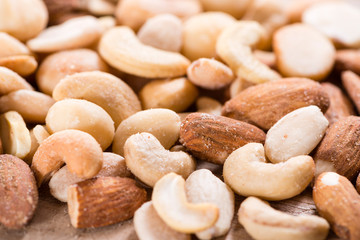 Roasted and salted nuts (mixed)