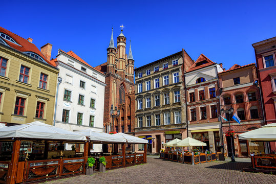 Fototapeta Gothic facades on the central square in Torun, Poland
