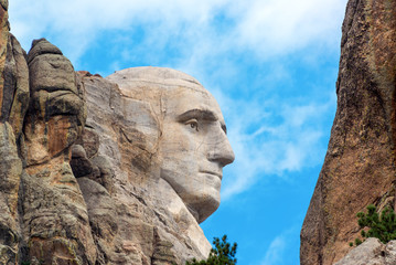 Obraz premium Closeup profile of George Washington at Mount Rushmore National Monument in South Dakota