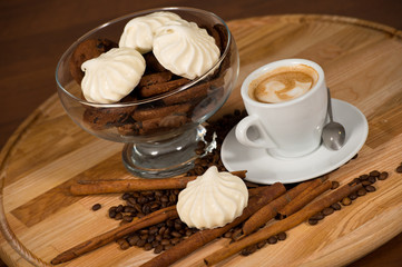 Chocolate cookies, marshmallows and coffee
