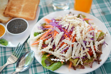 Helianthus tuberosus salad healthy breakfast for weight loss.