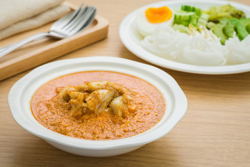 Curry with crab and rice noodle, Thai food