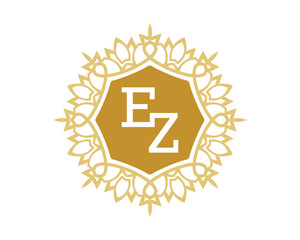 EZ initial royal letter logo