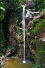 Fototapeta premium Mok Fa waterfall (Doi Suthep-Pui National Park, Chiang Mai Province, Thailand) 