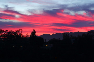 Feuerroter Abendhimmel