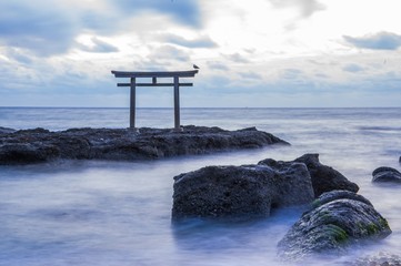 神磯の鳥居