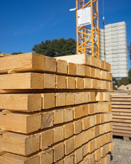 Baustelle - Holz - Bauholz - Hochbau - Bauindustrie