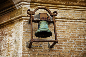 Zabytkowy dzwon w Watykanie