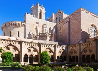 Deurstickers Tarragona Cathedral from inner courtyard. Catalonia © JackF