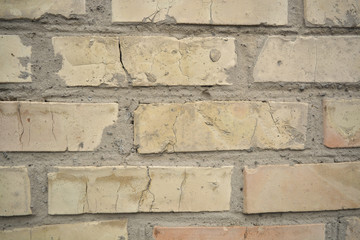 кирпичная стена
