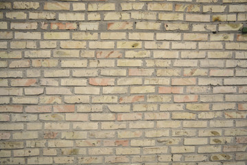 кирпичная стена