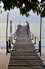 Fototapeta premium Old wood pier in sea, Ko Samet island, Thailand