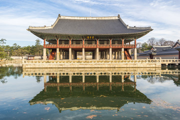 Obraz premium Gyeongbokgung Palace in Seoul, South Korea