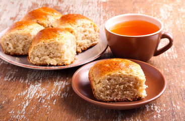 Oat pan rolls