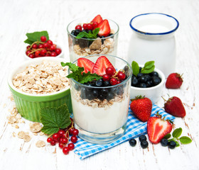 Yogurt with fresh berries