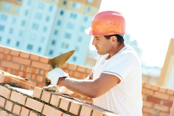 construction worker bricklayer
