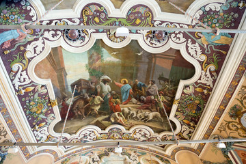 Москва. Монастырь святой Троицы. Роспись на потолке Трапезных палат.