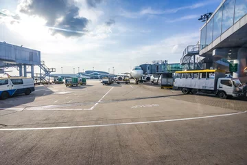 Cercles muraux Aéroport Avion prêt à embarquer