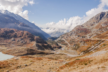 Meiringen, Dorf, Sustenstrasse, Sustenpass, Susten, Passstrasse, Alpenpass, Bergpass, Alpen, Schweizer Berge, Steinsee, Bergsee, Gletschersee, Herbst, Wanderweg, Berner Oberland, Schweiz