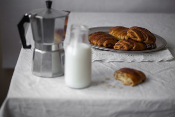 sweet rolls with cinnamon and cardamom