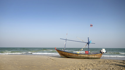 Obraz na płótnie Canvas Thai local fishing boat
