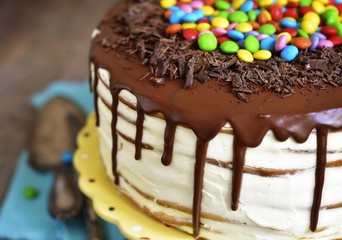 Layered cale with whipped cream and mascarpone.