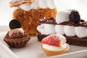 Auswahl von Kuchenstücken 