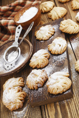 Cookies with powdered sugar