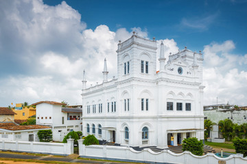 Fototapeta na wymiar Mosque in Fort Galle, Sri Lanka