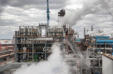 Chemical plant for production of ammonia and nitrogen fertilization on day time. The steam from the cooling system