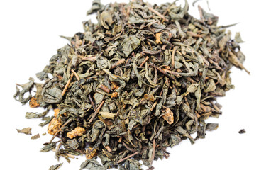 A bunch of dry green unpressed tea with flavors