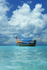 Obraz premium A longtail boat in Thailand