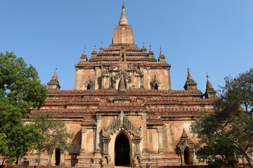Fototapeta na wymiar Sulamani,old Buddhist temples and pagodas in Bagan, Myanmar 