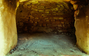 HORNO DE BARRO, PUERTA DE ENTRADA