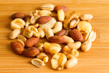 ミックスナッツ