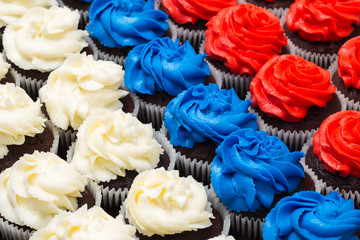 Russian flag colors cupcakes (white, blue red)
