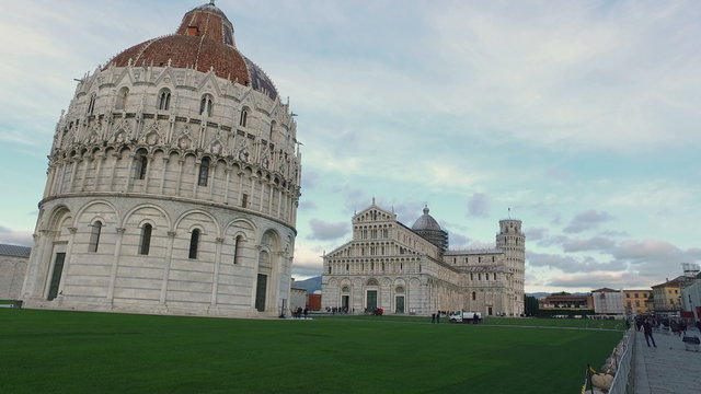 4k Miracles Square in Pisa