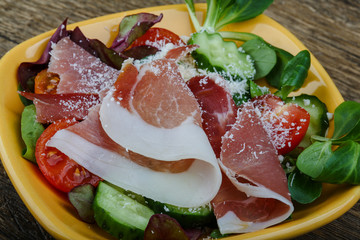 Prosciutto salad
