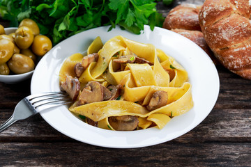 Pappardelle Pasta with mushrooms and other herbs
