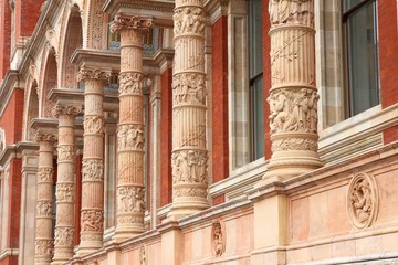 London landmark - Victoria and Albert Museum