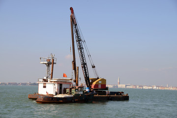 Fototapeta premium Chantier sur la lagune de Venise