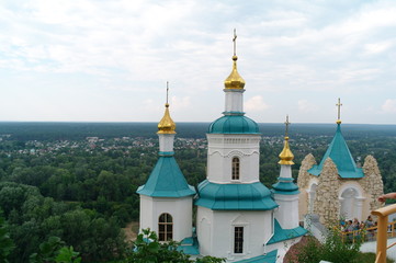 Fototapeta na wymiar The Church of St. Nicholas on the chalk hill Svjatogorsk, Ukraine
