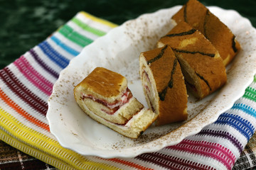 Biscuit roll with stuffing