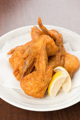 手羽先の唐揚げ
