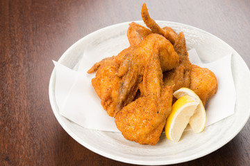 手羽先の唐揚げ