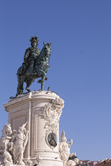 Obraz premium Statue of King Jose I on the Commerce Square - Praca do Comercio