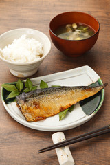 サバの照り焼き定食