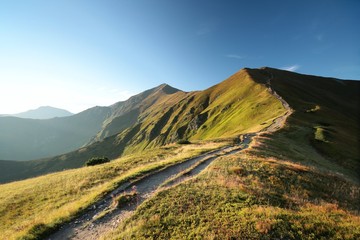 Obraz premium Trail leading to the summit in the Tatra Mountains, Poland