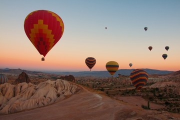 Fototapeta na wymiar Cappadocia balloons